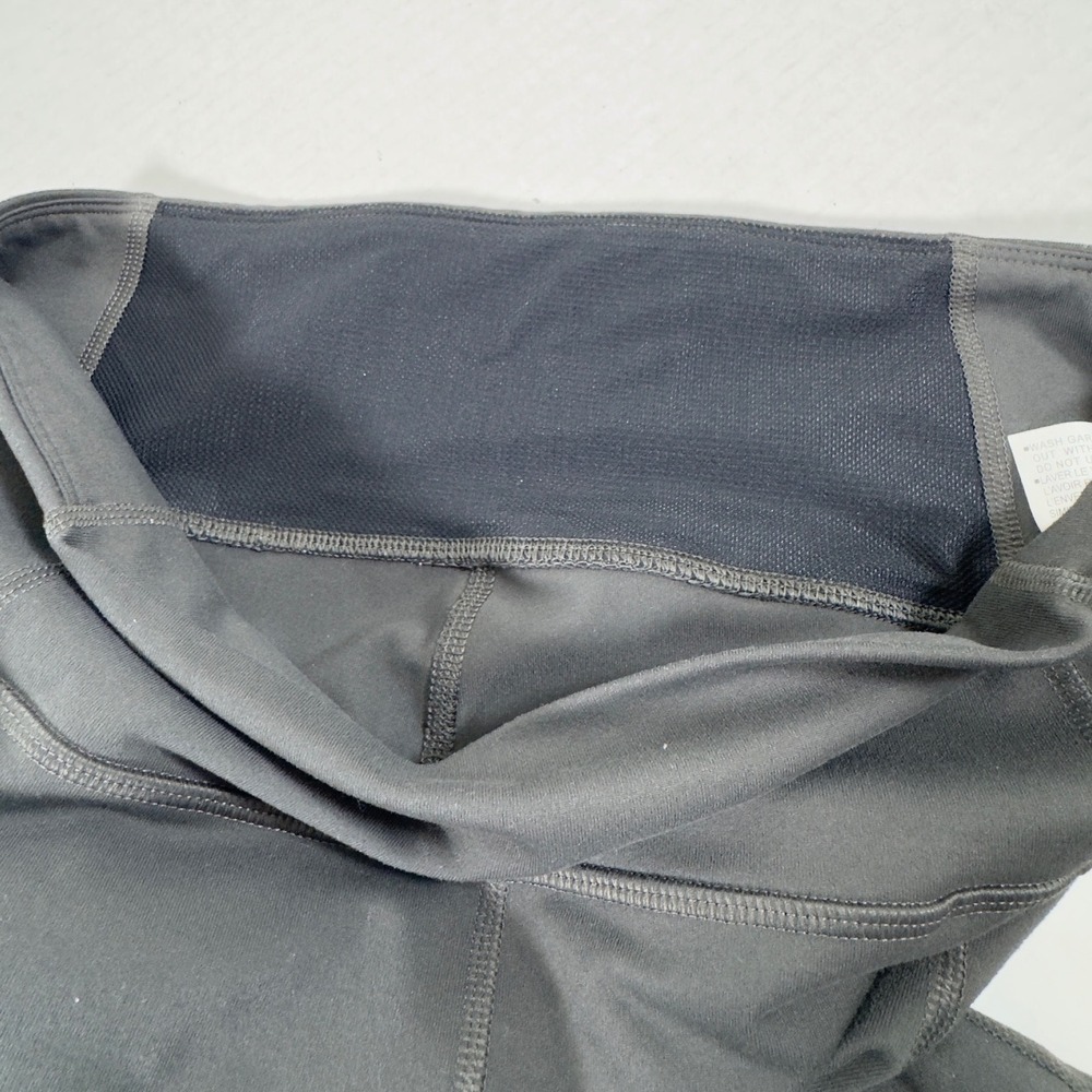 Under Armour Leggings Womens Medium Gray Cropped HeatGear Athletic Pants - Picture 6 of 8